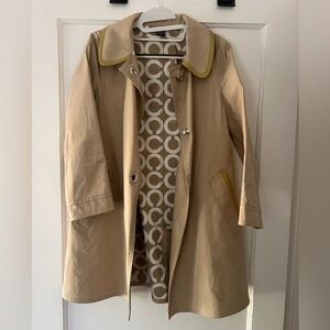 Classic Coach Trench